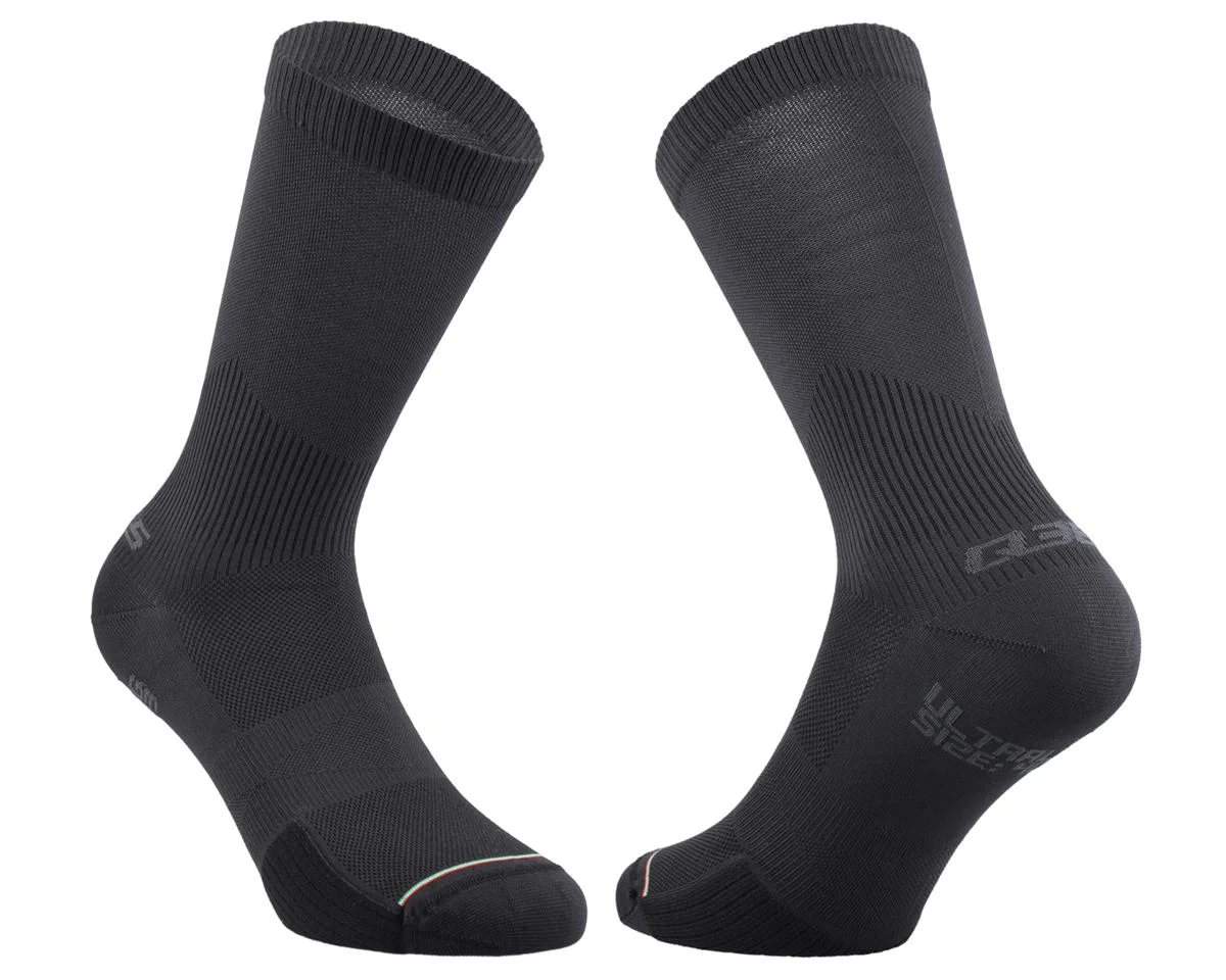 Q36.5 Ultra Long Socks (Black) (44-47)